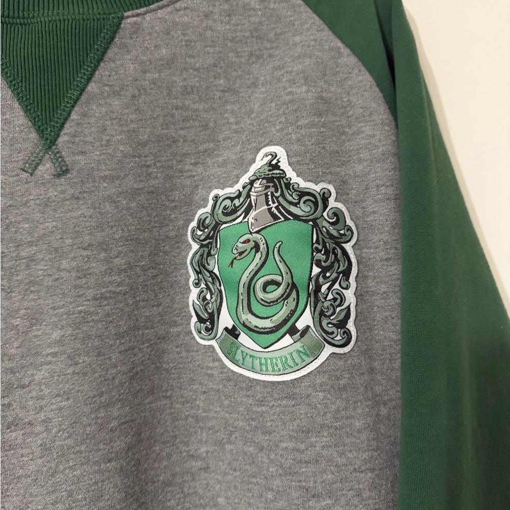 Harry Potter Universal Studios Slytherin Men's Crewneck Sweatshirt - Picture 2 of 5